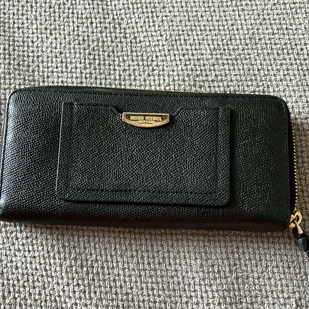 Henry Bendel zip around large wallet
